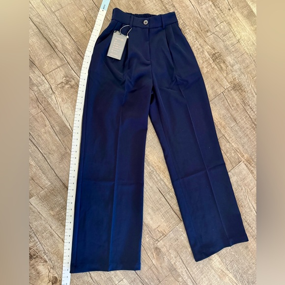 Women’s Navy Wide-Leg Pleated Dress Pants | High Waist Trousers | Size XS | NWT - Picture 3 of 10